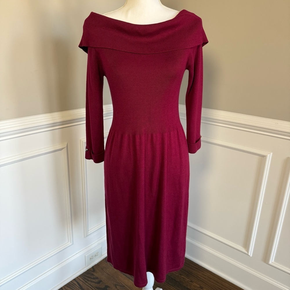 White House Black Market Red Sheath Dress with Long Cuffed Sleeves Size Medium